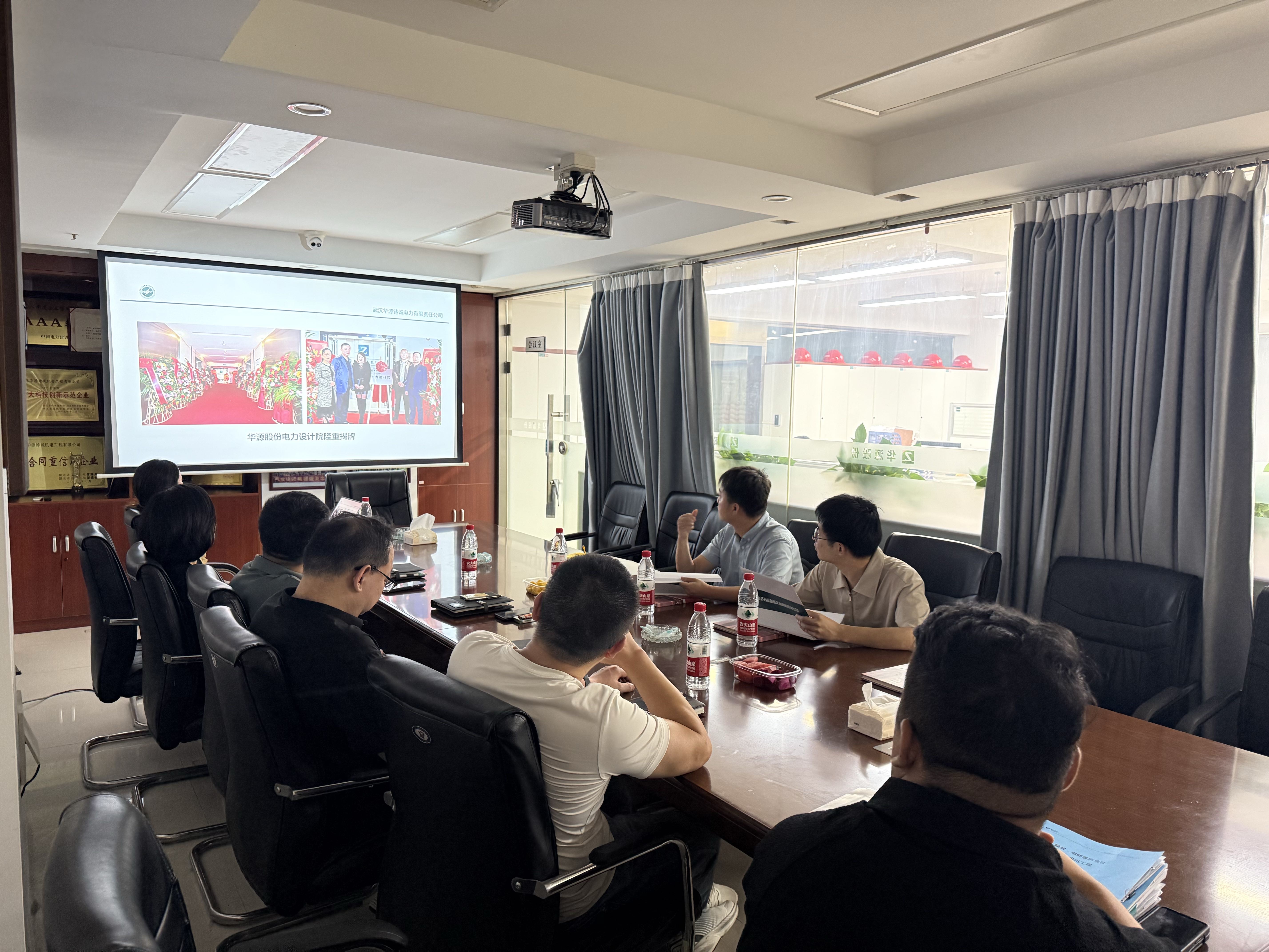 熱烈歡迎新希望集團領導蒞臨我司考察交流,共啟合作新篇章 熱烈歡迎新希望集團領導蒞臨我司考察交流,共啟合作新篇章